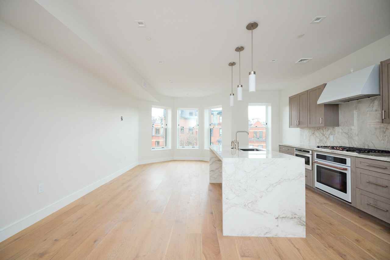 246 Newbury St #PH - Photo 5 of 25