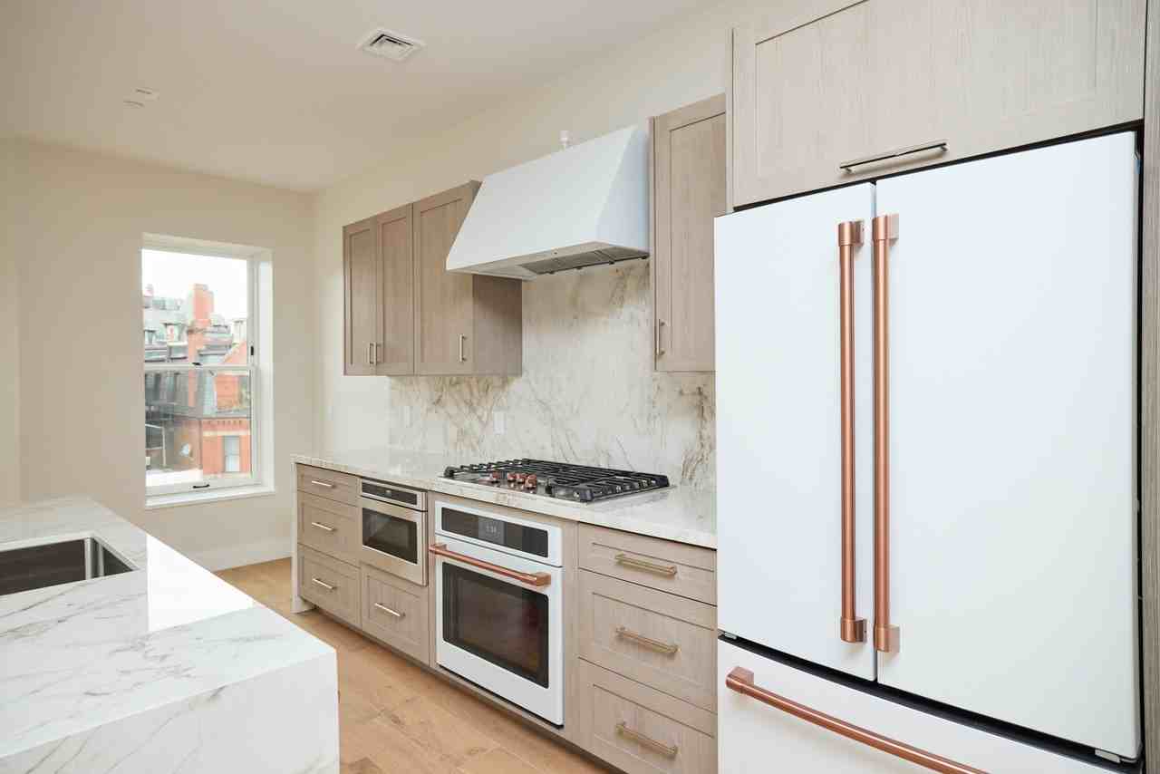 246 Newbury St #PH - Photo 7 of 25