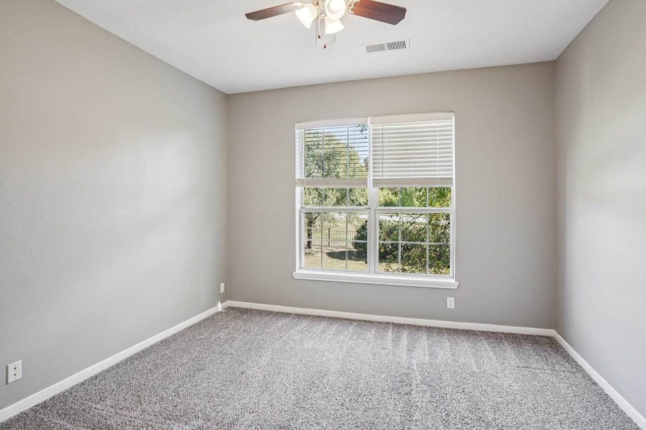 Bridford Lake Apartments - Photo 7 of 29