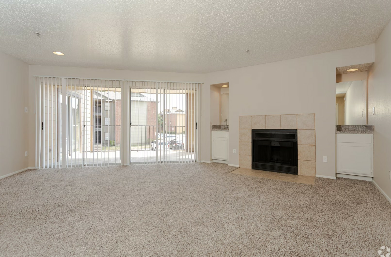 Buena Vista Apartments - Photo 4 of 5