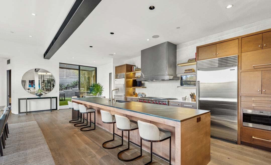 727 N Beverly Glen Blvd #NA - Photo 5 of 27