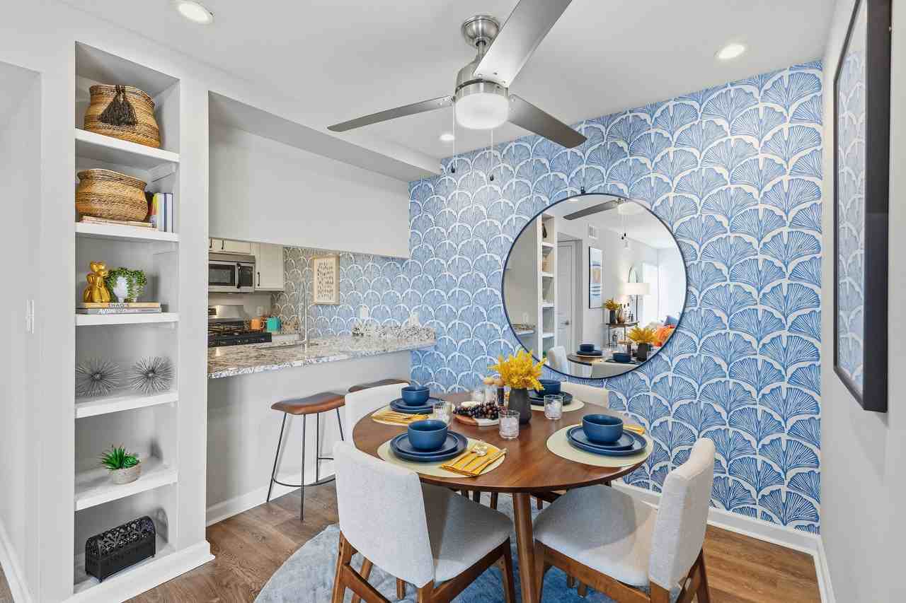 Fieldpointe of St. Louis - Photo 4 of 31