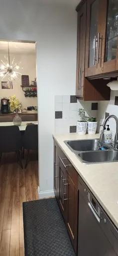 10620 150 St #911 - Photo 3 of 9