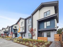 featured image of 2432 Chestnut St