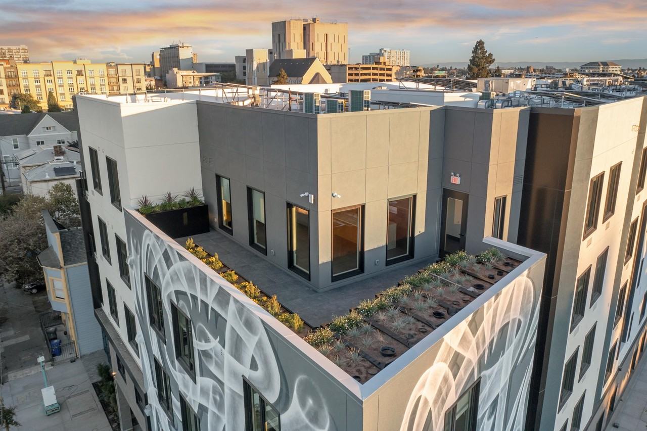 ArtHaus Ninth - Photo 3 of 29