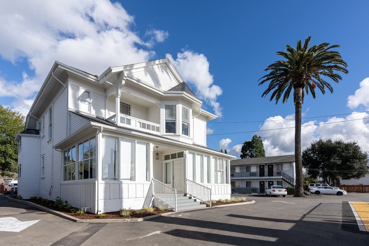 Niles Station - Photo 4 of 33