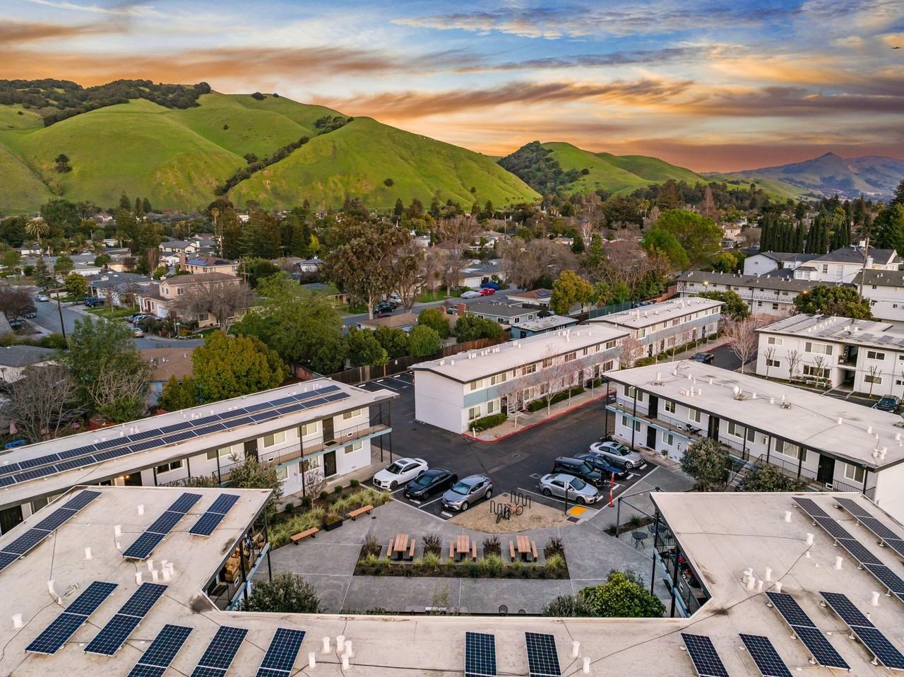 Niles Station - Photo 2 of 33