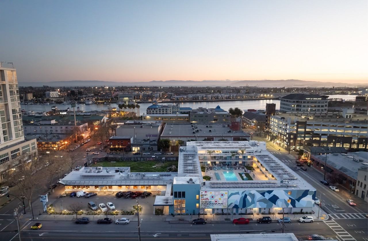 ArtHaus Jack London - Photo 2 of 17