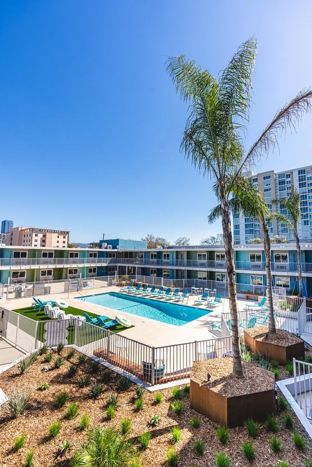 ArtHaus Jack London - Photo 6 of 17