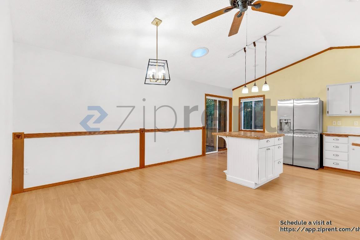 9380 Sw Sagert St - Photo 7 of 20