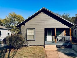 featured image of 242 N Millwood St