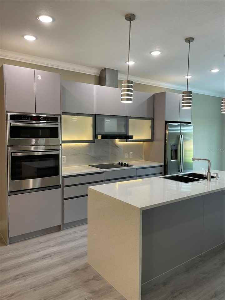 1810 Brentwood Ct - Photo 4 of 41