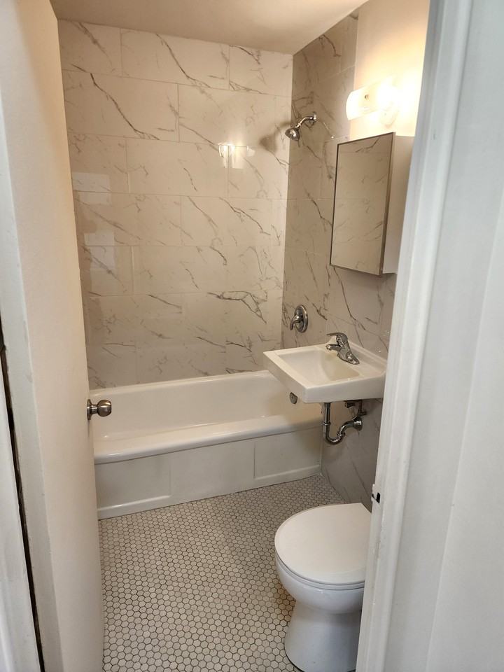 40 Clearview Heights #22 - Photo 4 of 5