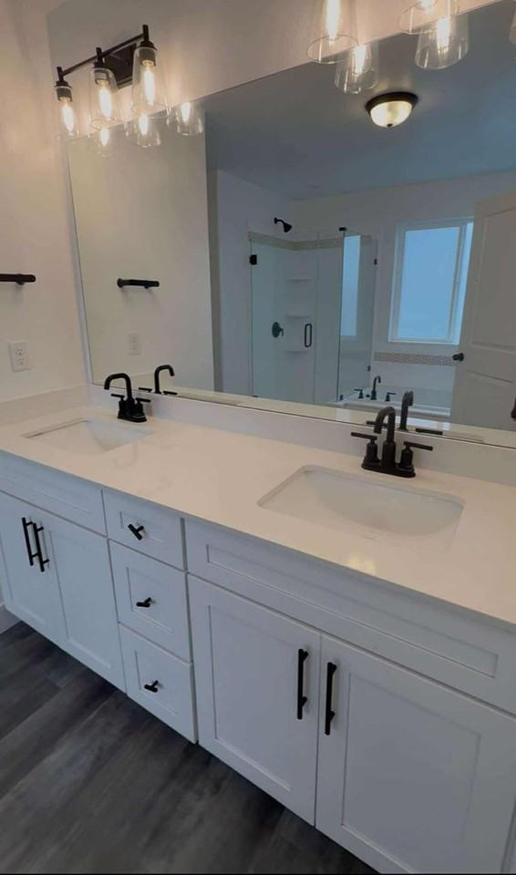 1467 W Holland Dr - Photo 7 of 17