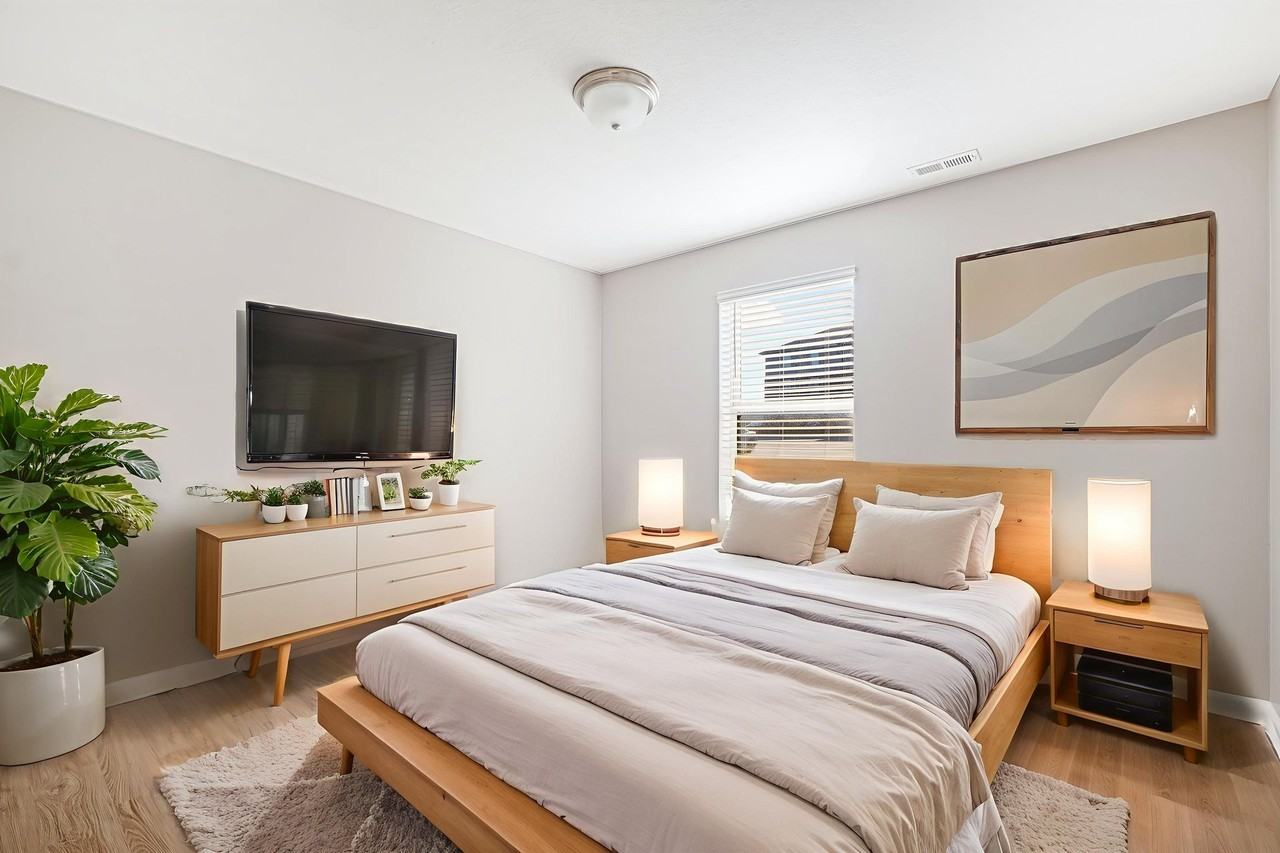 Silver Creek Commons East & West - Photo 7 of 20