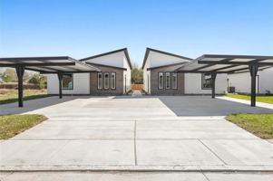 featured image of 1406 S Michigan St