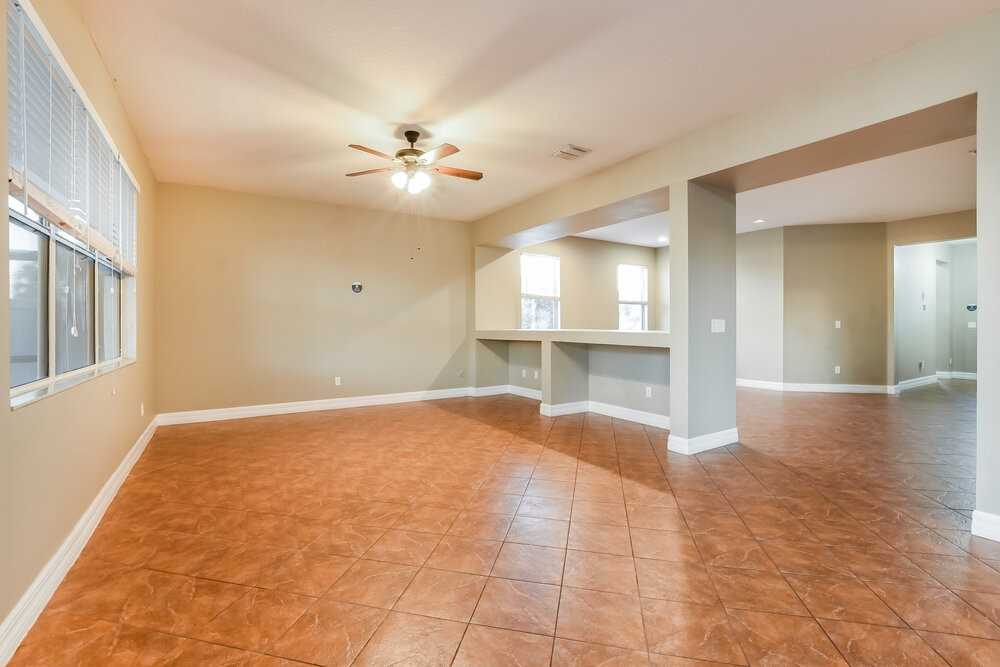 1454 Blackwater Pond Dr - Photo 3 of 16