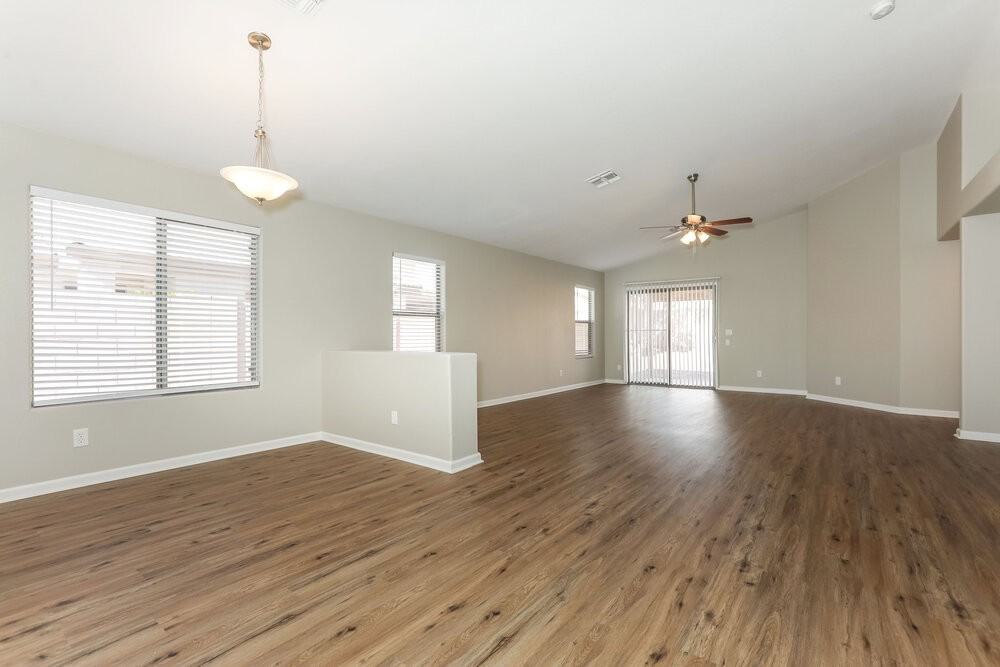 10264 East Crescent Avenue - Photo 3 of 16