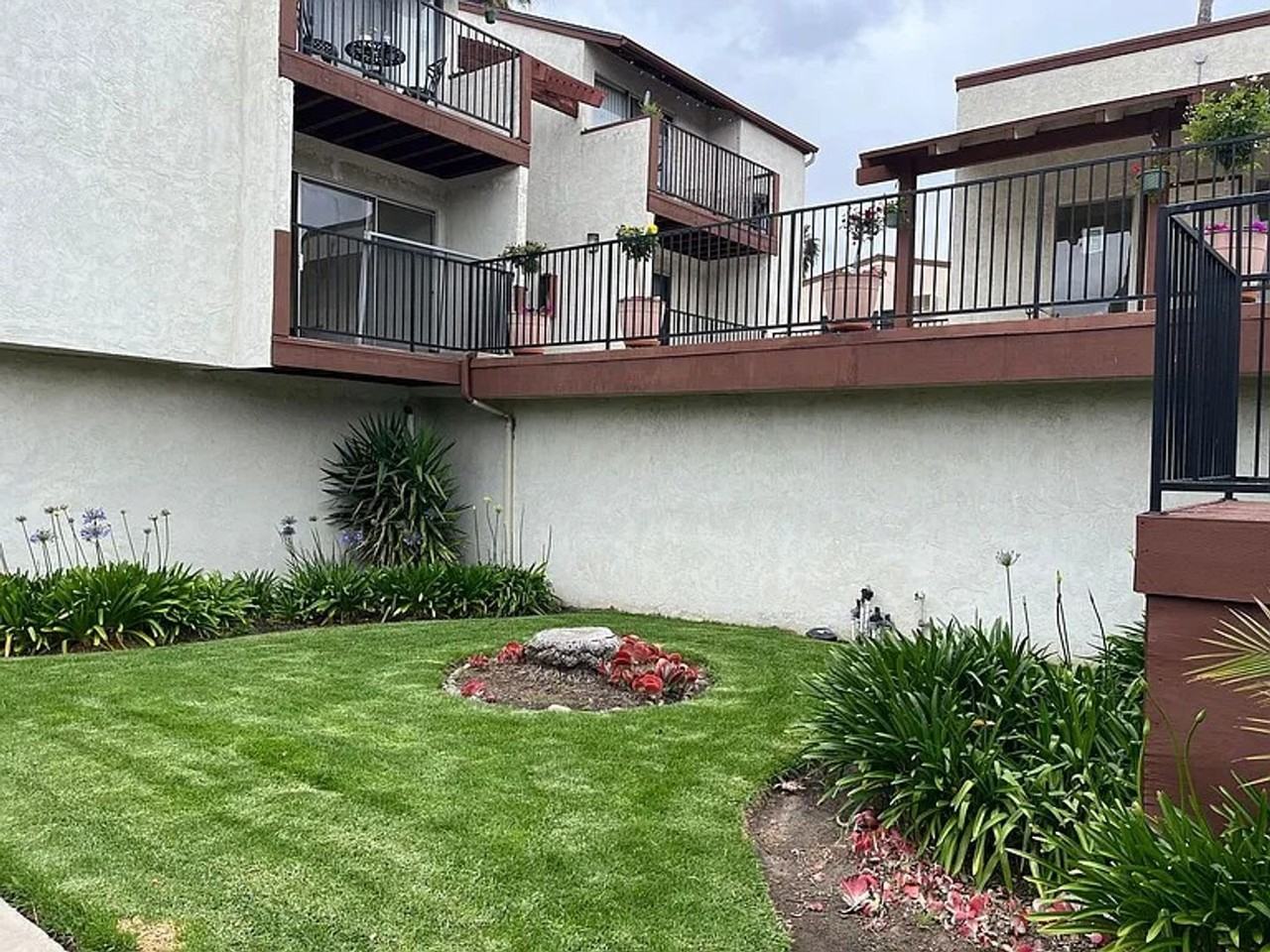 Las Casitas - Photo 2 of 12