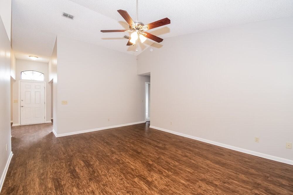 3413 Deerfield Pointe Dr - Photo 2 of 15