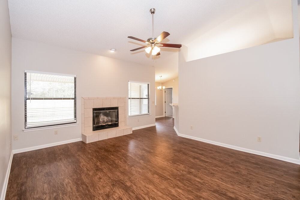 3413 Deerfield Pointe Dr - Photo 3 of 15