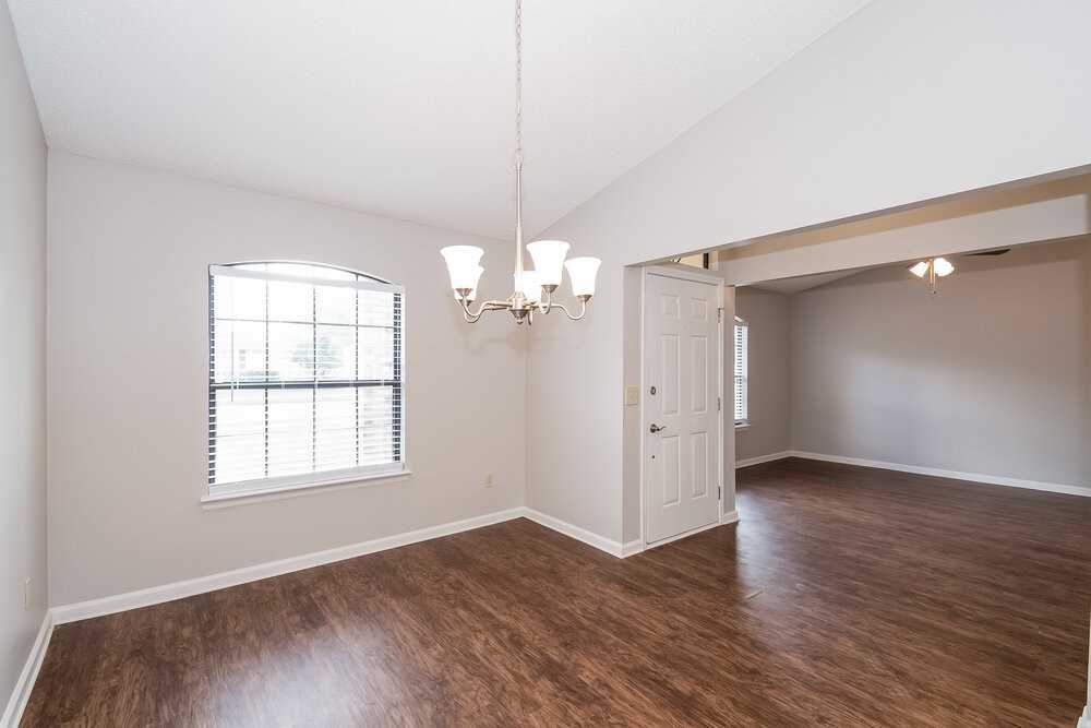 3413 Deerfield Pointe Dr - Photo 6 of 15