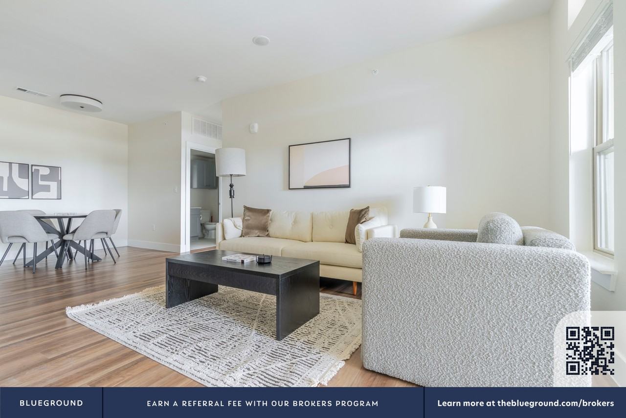 1501 West Howard Lane - Photo 5 of 48