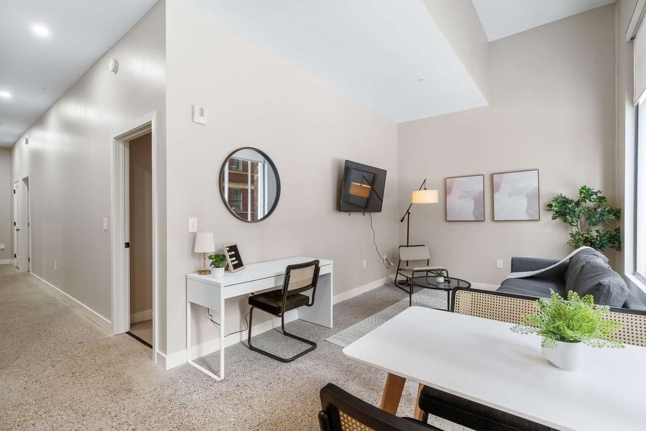 205 West 4th Street - Photo 3 of 28