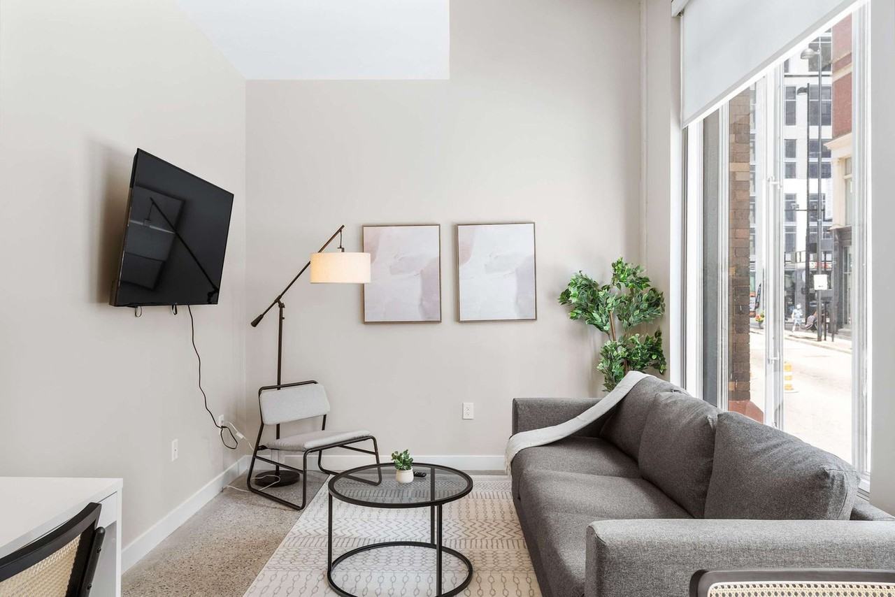 205 West 4th Street - Photo 5 of 28