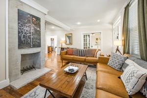 featured image of 220 Cleland St