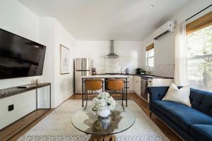 featured image of 1605 Nw 23rd Ave