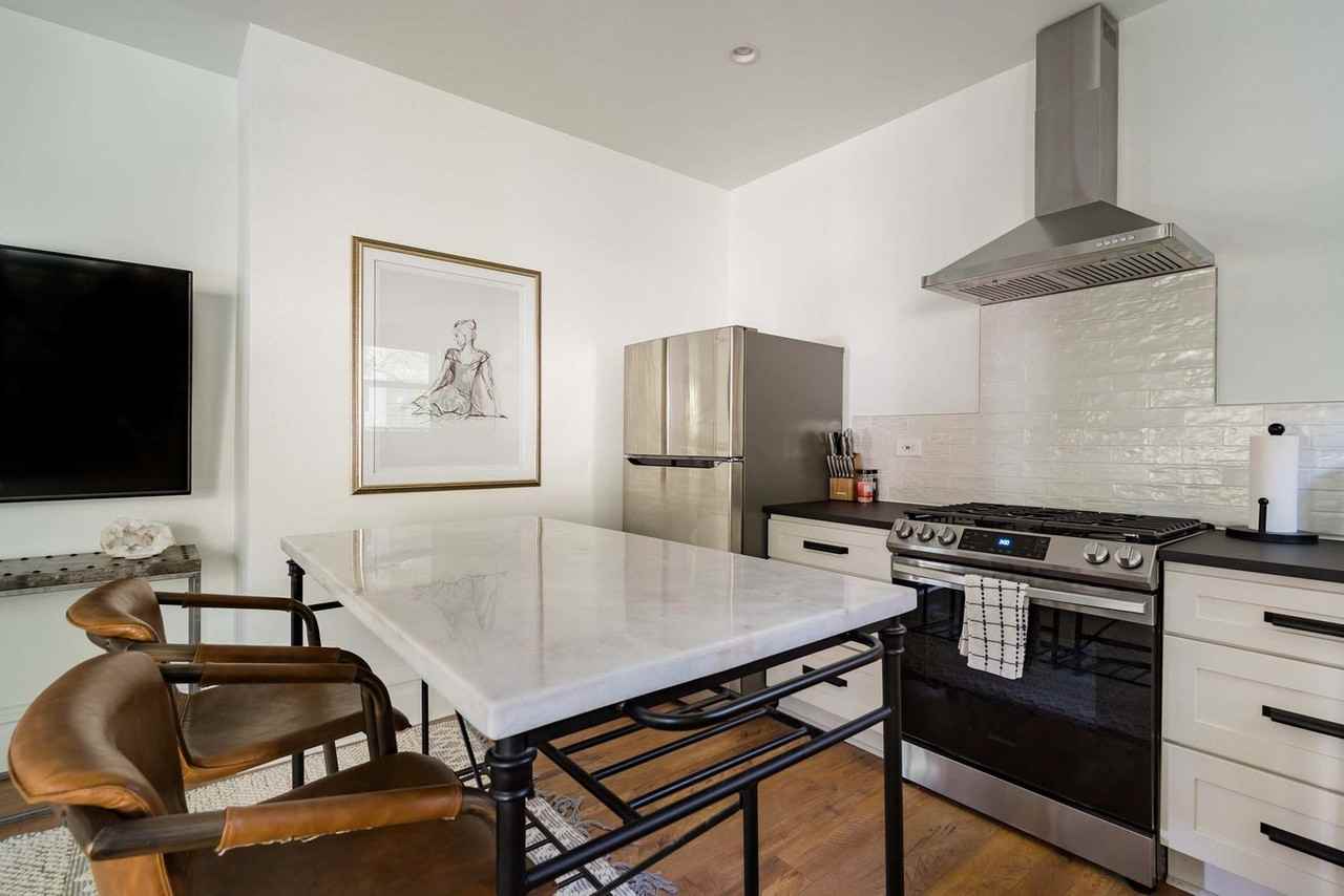 1605 Nw 23rd Ave #1309854P - Photo 6 of 19