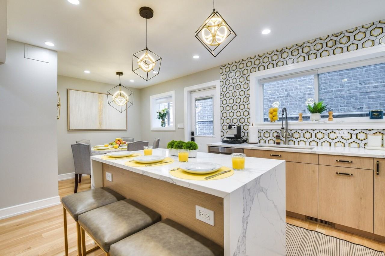 6242 N Kenmore Ave #1305619P - Photo 5 of 36