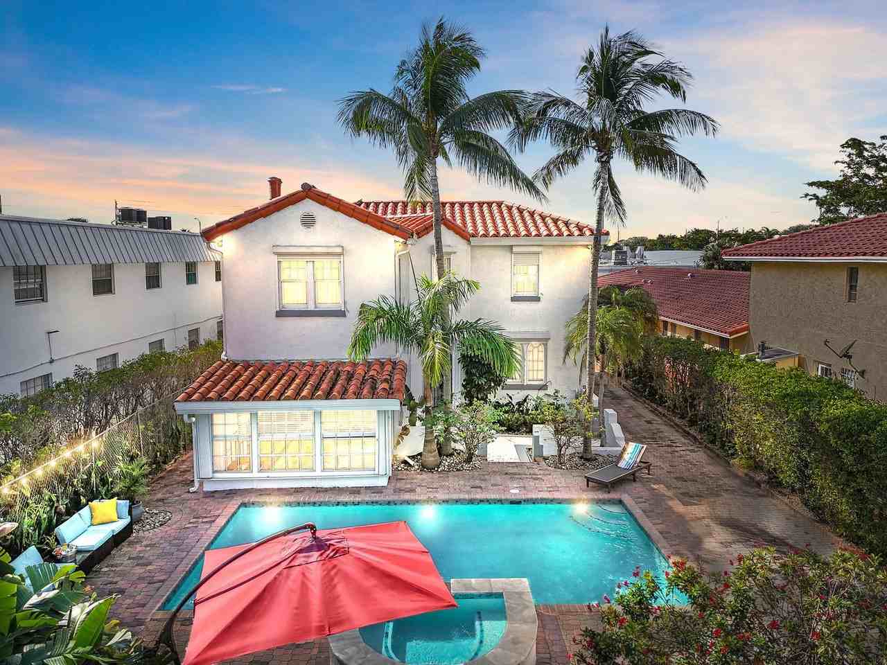 414 Lake Shore Drive - Photo 7 of 94