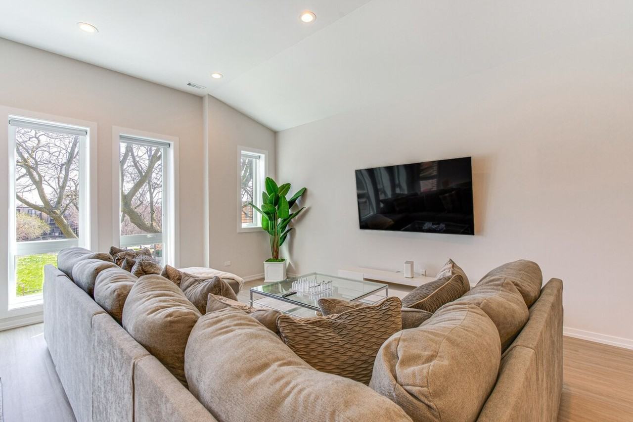 5436 S Michigan Ave #1306477P - Photo 5 of 24