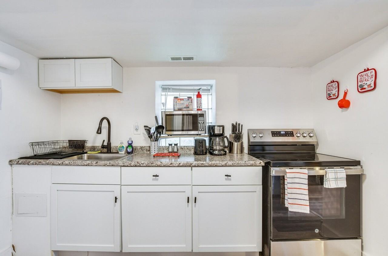 6455 S Eberhart Ave #1306533P - Photo 5 of 24