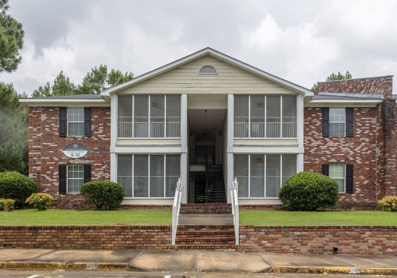 224 N Oakley Dr #1328122P - Photo 2 of 8