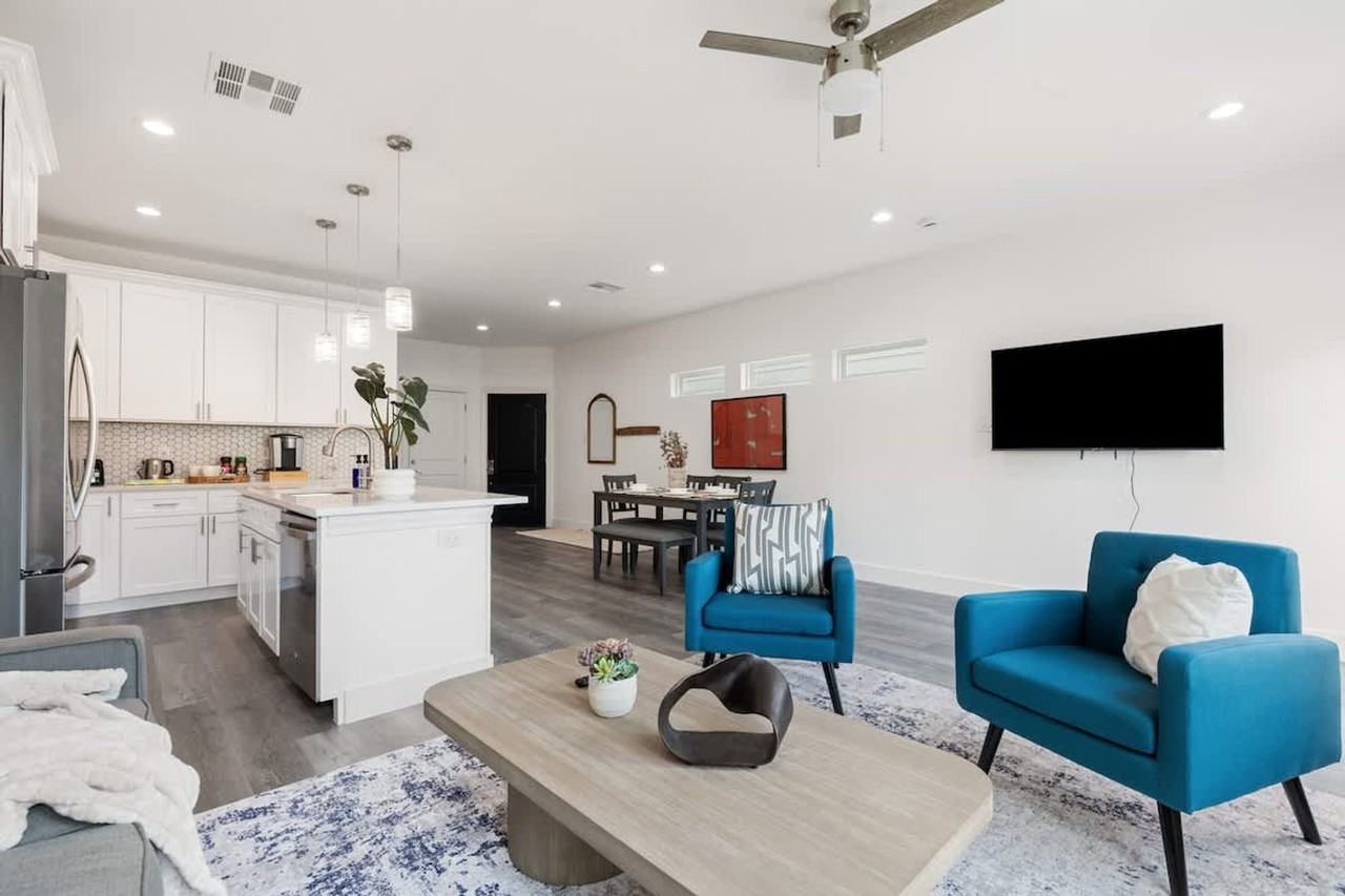 4508 Noble Street #1322511P - Photo 2 of 28