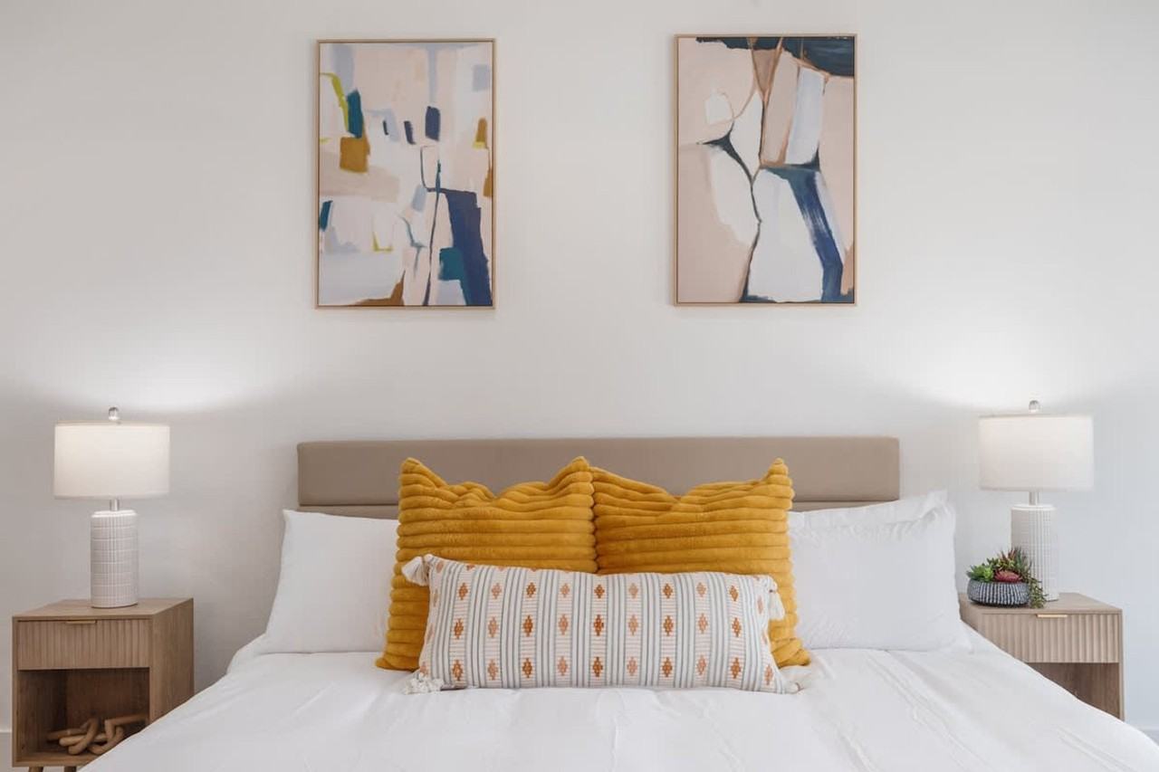 4508 Noble Street #1322511P - Photo 5 of 28