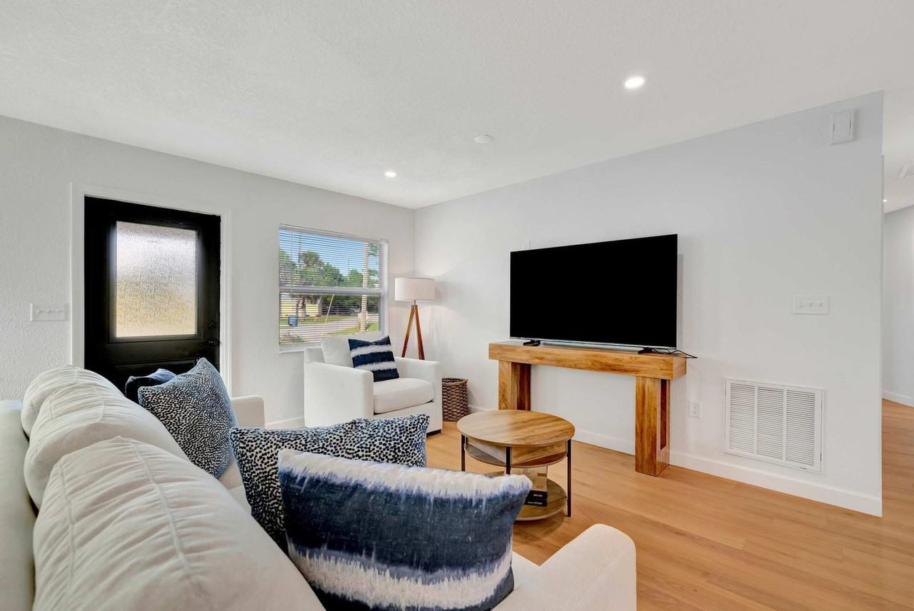 3396 Minnow Creek Dr #1322519P - Photo 4 of 50