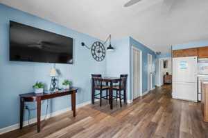 featured image of 11 Colony Drive