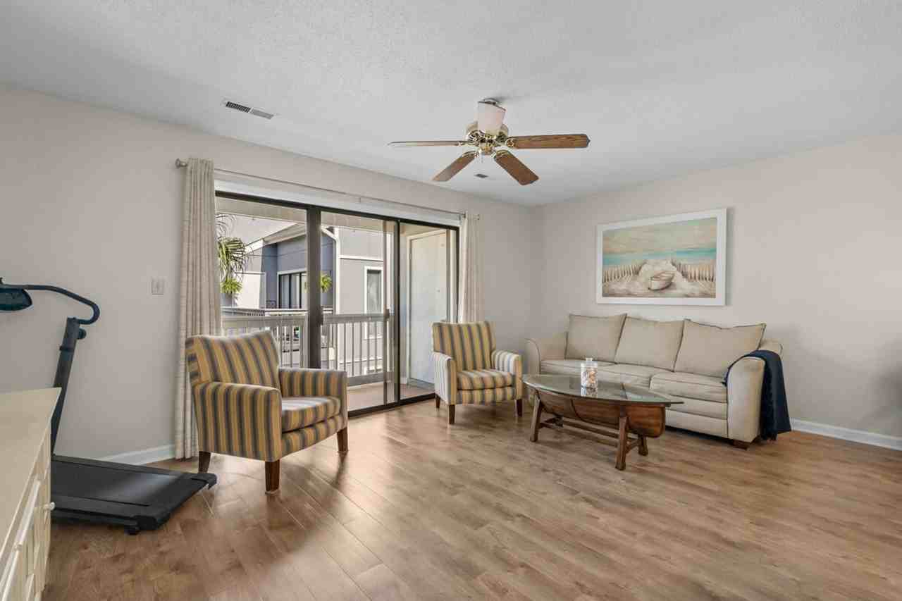 76 S Reindeer Rd #1329032P - Photo 7 of 40