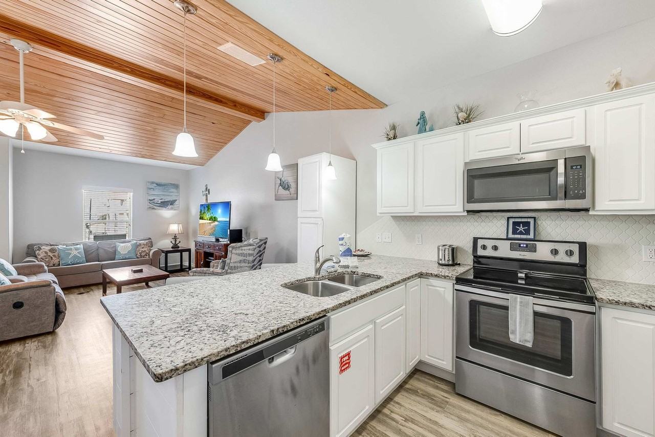 1813 S 11th St #1325620P - Photo 7 of 38