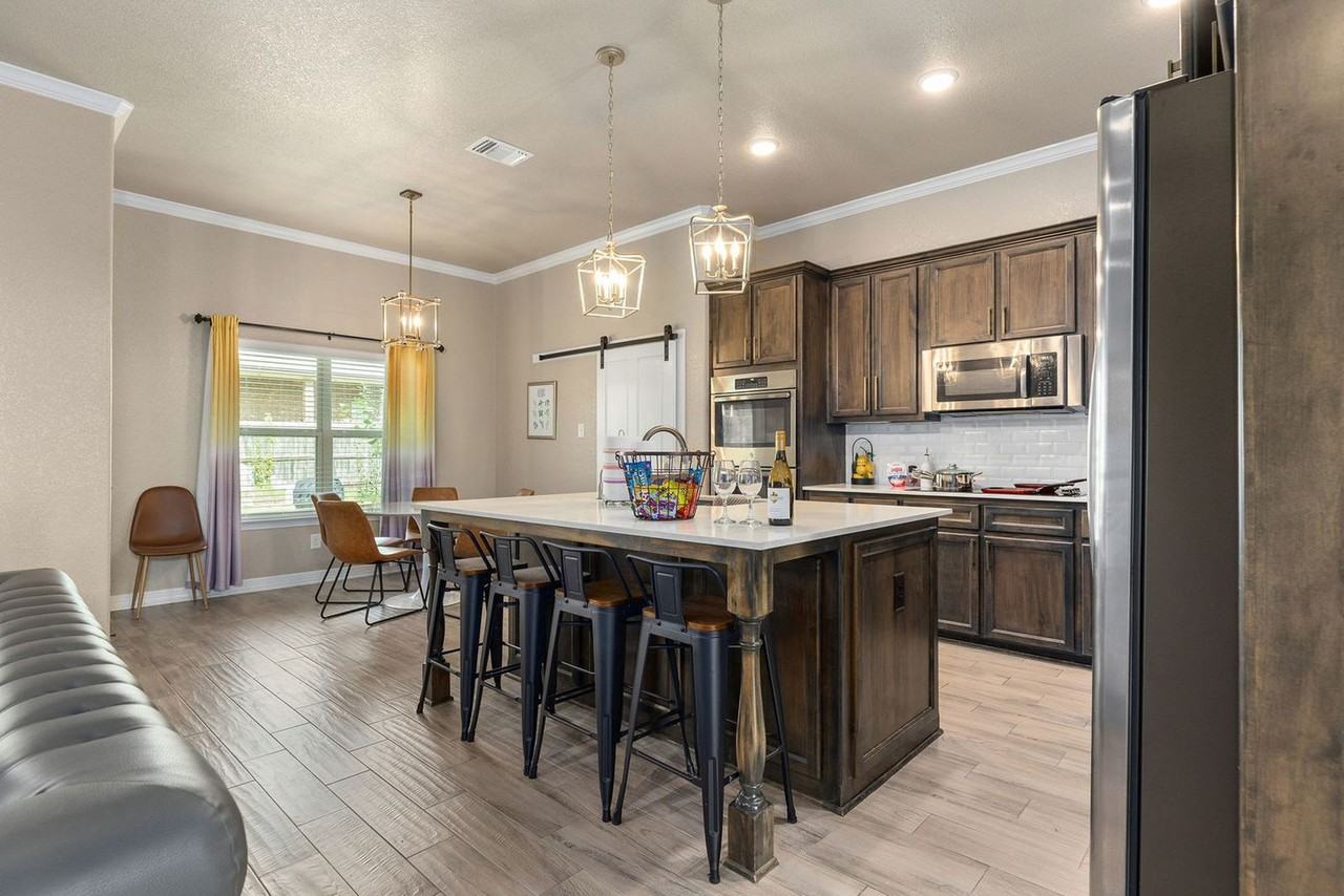 2026 Henrietta Ave #1324871P - Photo 6 of 35