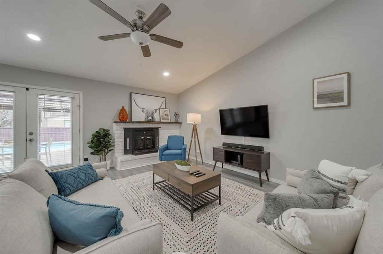 2922 Clover Valley Dr #1019472P - Photo 2 of 32