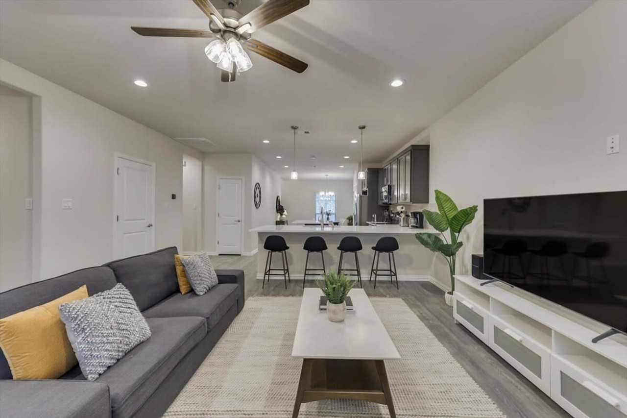 441 Avenue A #1019524P - Photo 5 of 34