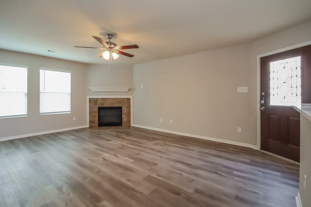 16746 Warbler Dr - Photo 5 of 17