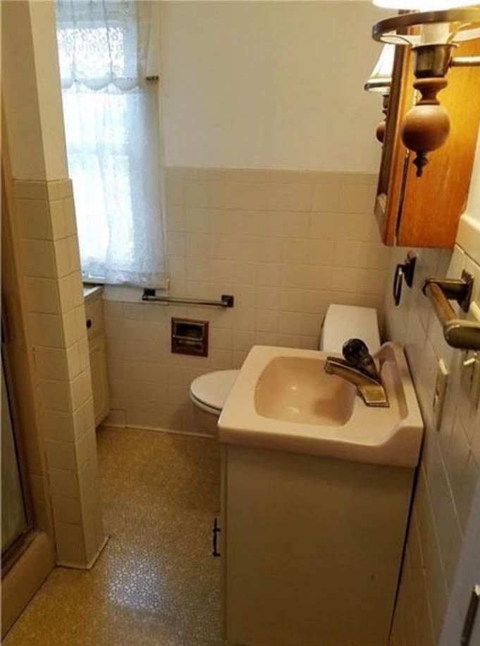 432 Riehl St - Photo 7 of 20