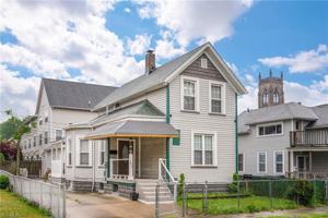 featured image of 1875 W 57th St #1