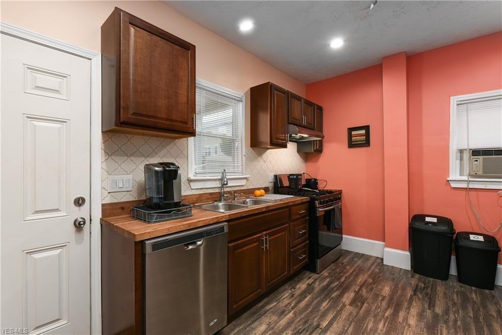 1875 W 57th St #1 - Photo 7 of 13